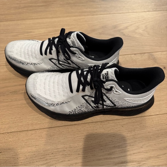 New Balance Fresh Foam White and Black Sneakers - Picture 6 of 7